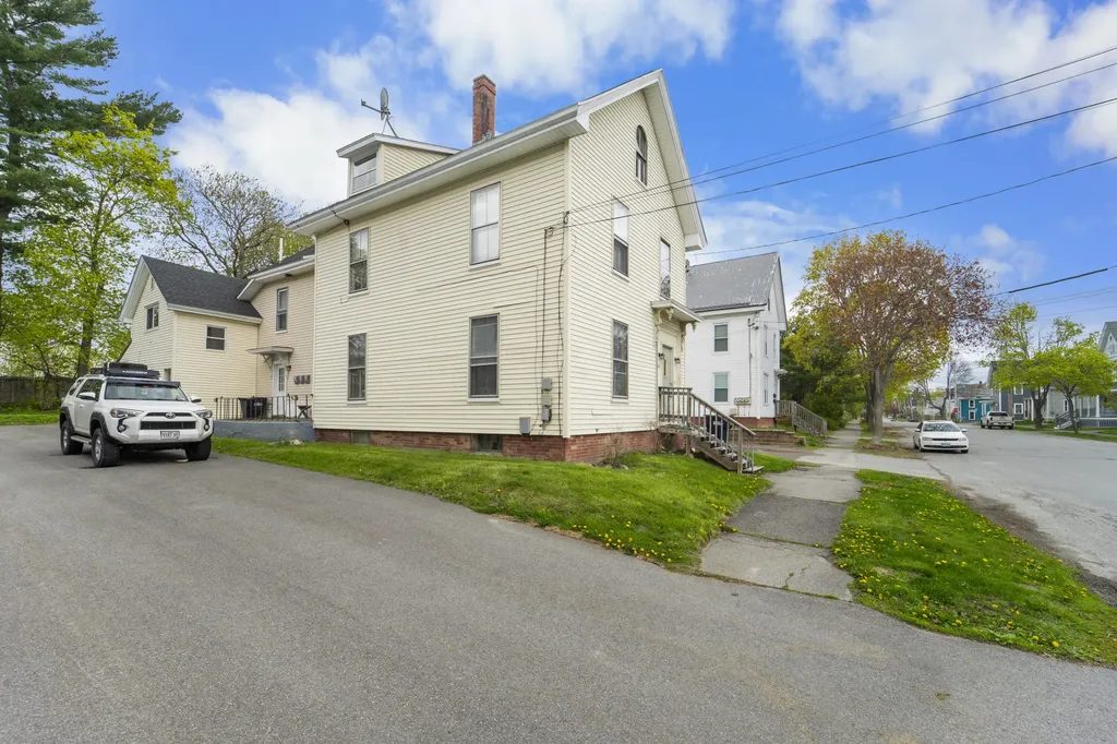 60 Fern Street Bangor ME 04401
