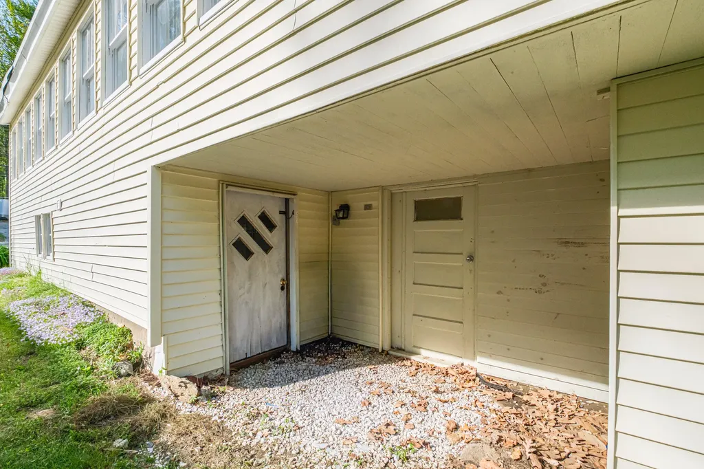 57 Railroad Avenue Sanford ME 04083
