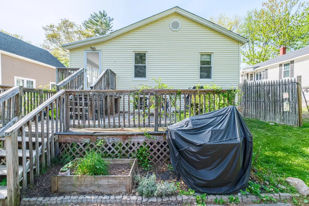 57 Railroad Avenue Sanford ME 04083