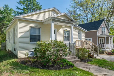 57 Railroad Avenue Sanford ME 04083