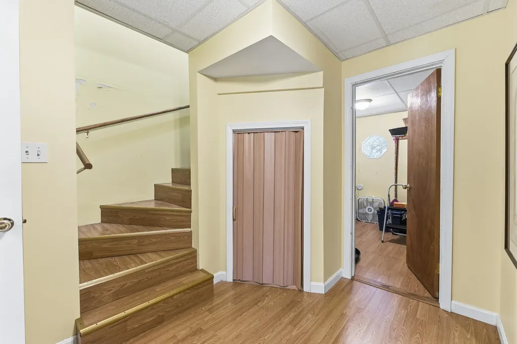 32 Parlin Road York ME 03909