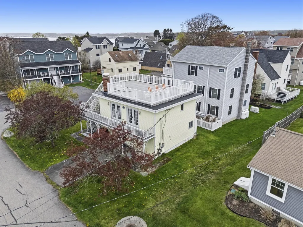 32 Parlin Road York ME 03909