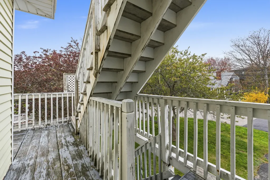 32 Parlin Road York ME 03909