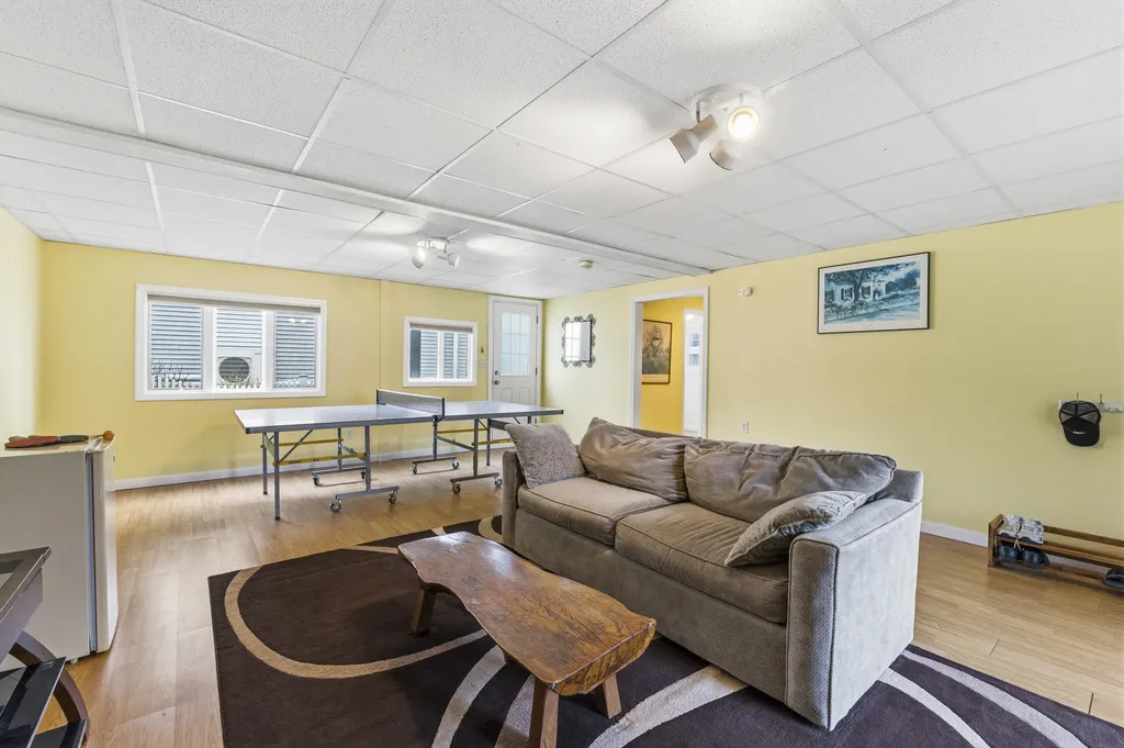 32 Parlin Road York ME 03909