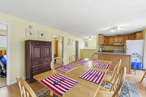 32 Parlin Road York ME 03909