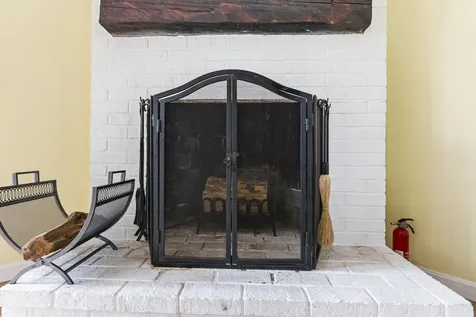 32 Parlin Road York ME 03909