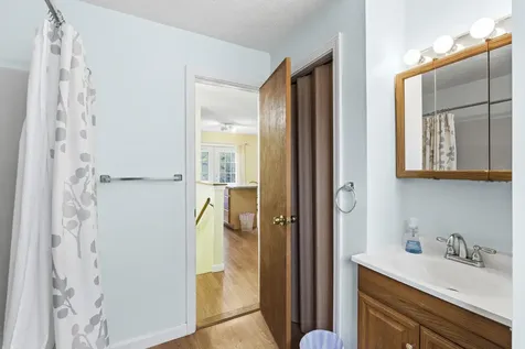 32 Parlin Road York ME 03909
