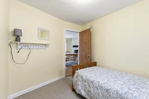 32 Parlin Road York ME 03909