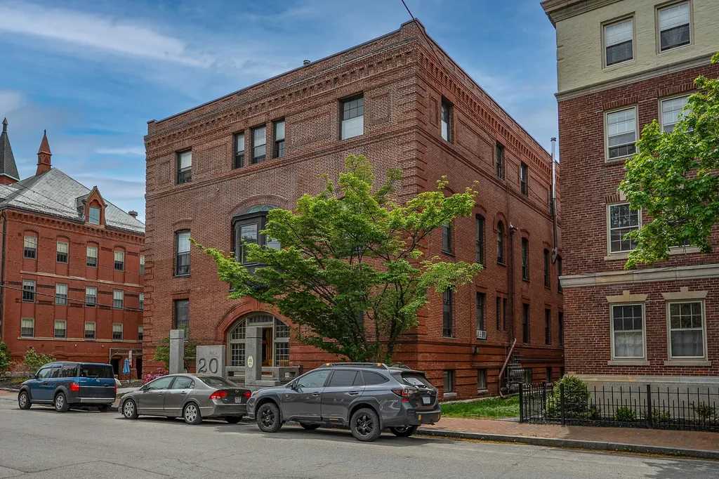 20 West Street Portland ME 04102