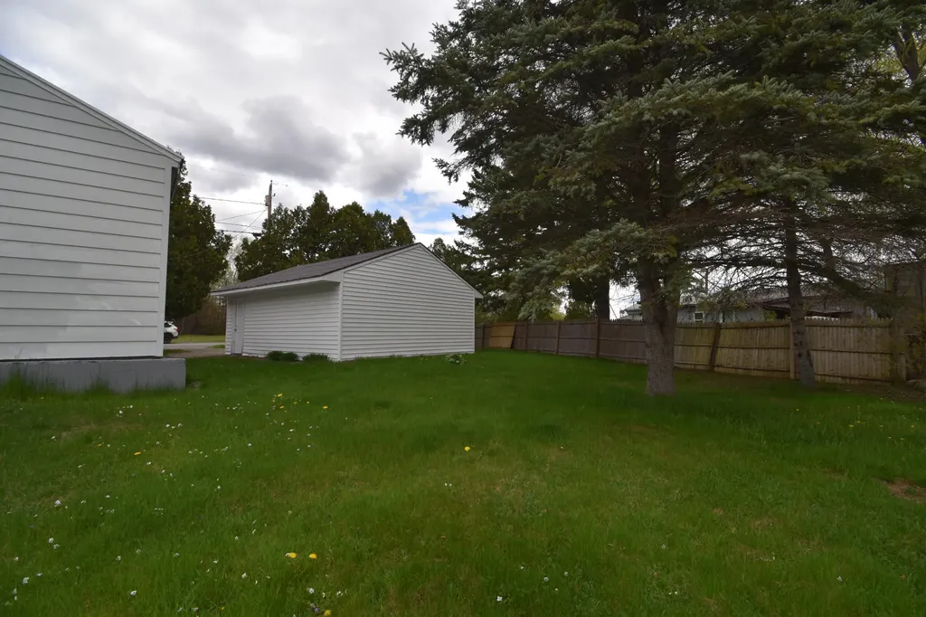 250 Stinson Street Pittsfield ME 04967