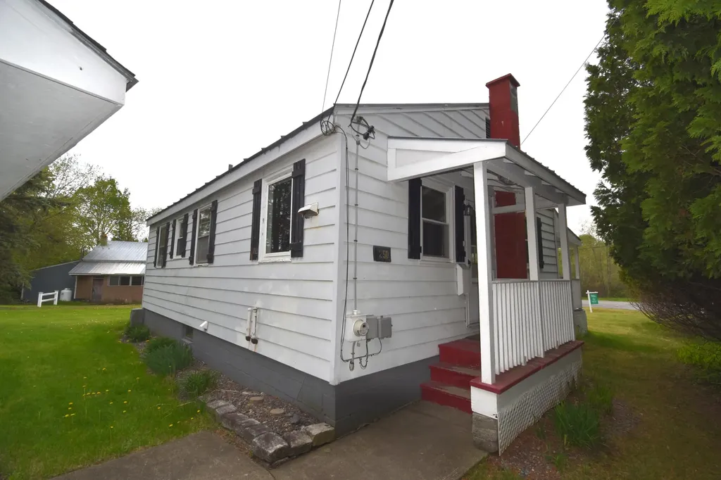 250 Stinson Street Pittsfield ME 04967