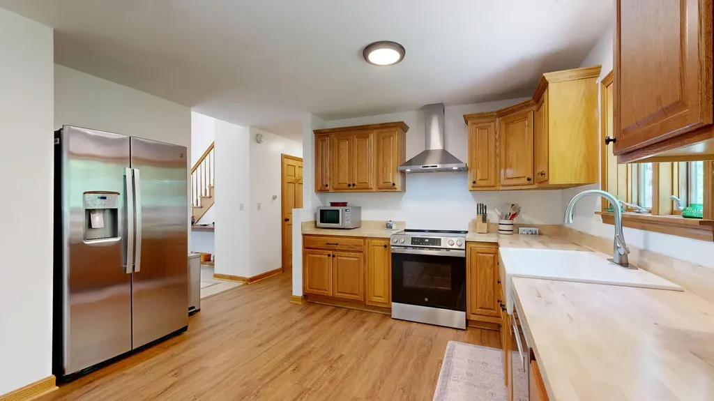 671 Meadow Road Topsham ME 04086
