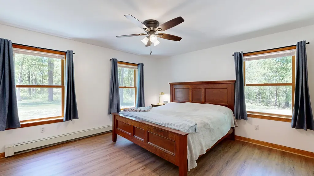 671 Meadow Road Topsham ME 04086