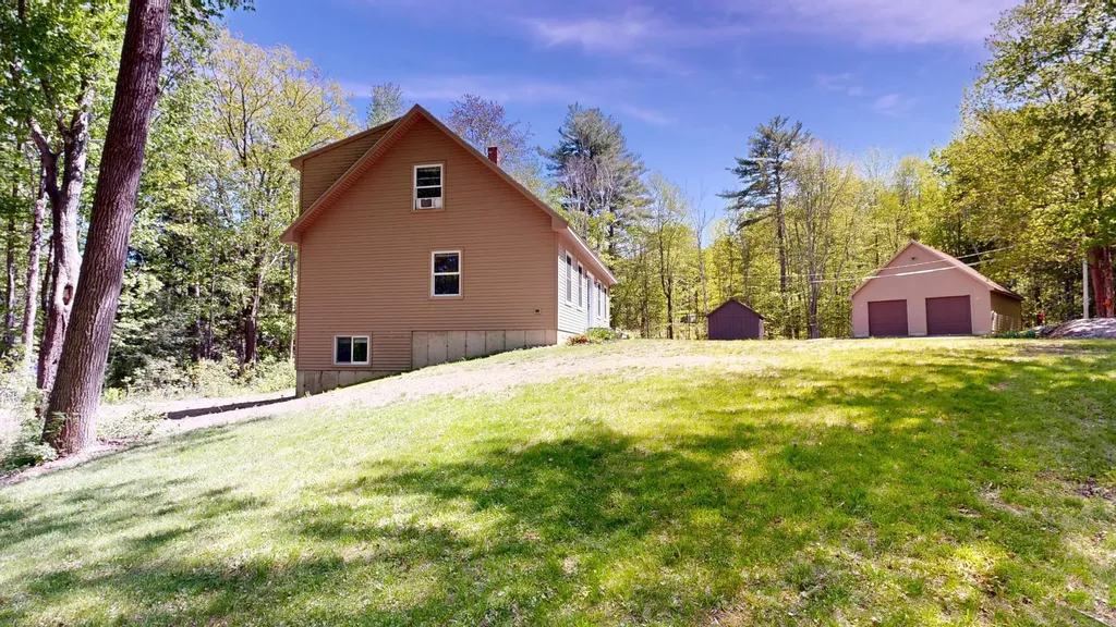 671 Meadow Road Topsham ME 04086