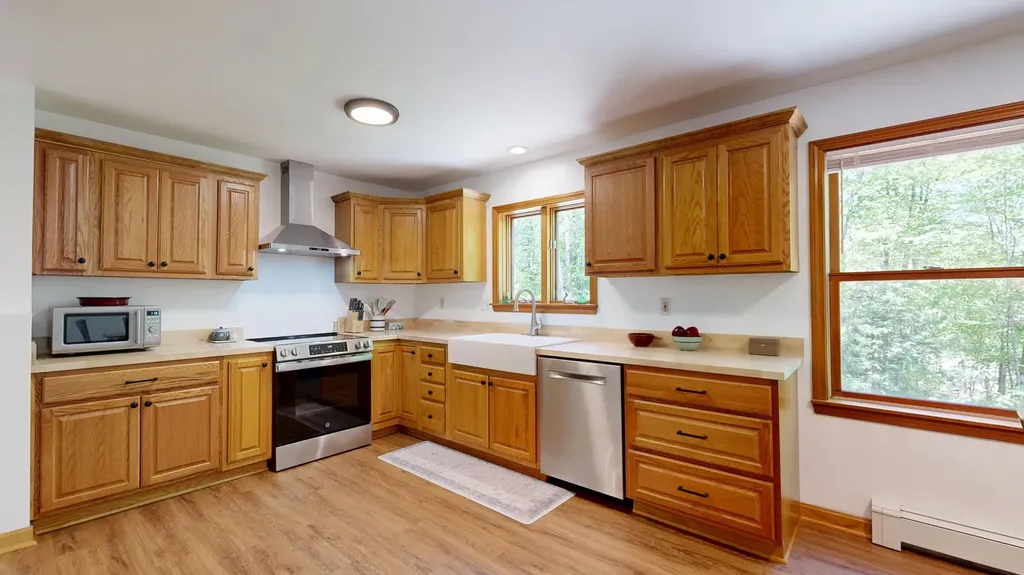 671 Meadow Road Topsham ME 04086
