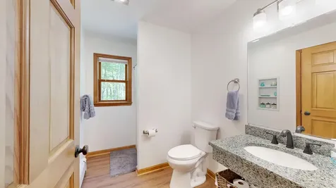 671 Meadow Road Topsham ME 04086