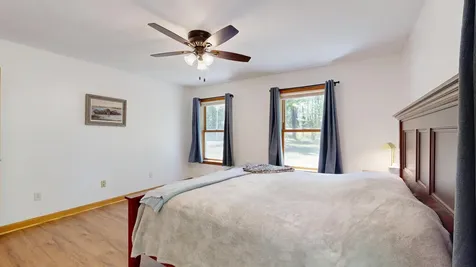 671 Meadow Road Topsham ME 04086