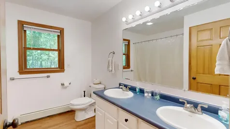 671 Meadow Road Topsham ME 04086