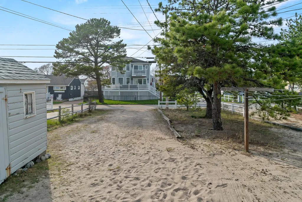 331 Ocean Avenue Wells ME 04090