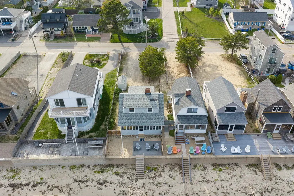 331 Ocean Avenue Wells ME 04090