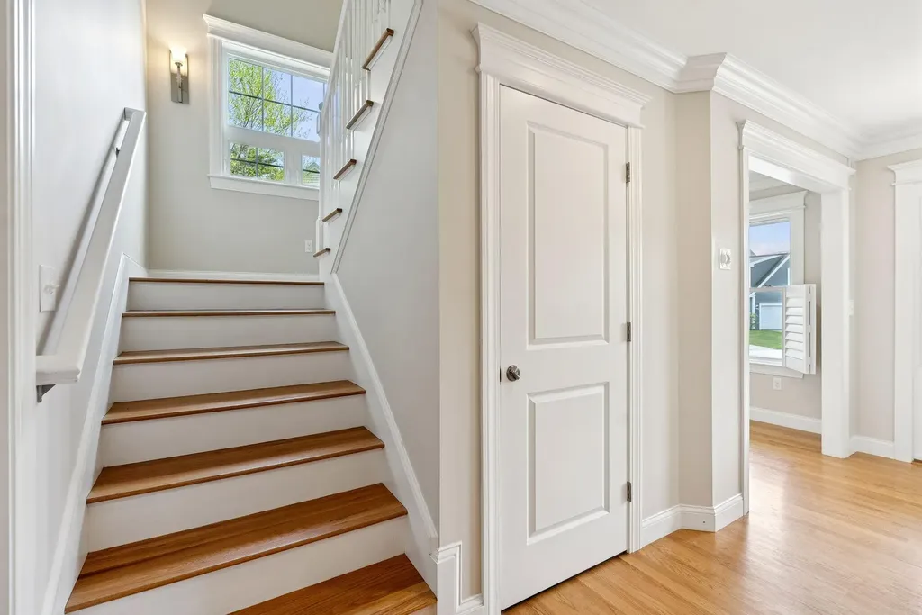 9 Mccann Way Scarborough ME 04074