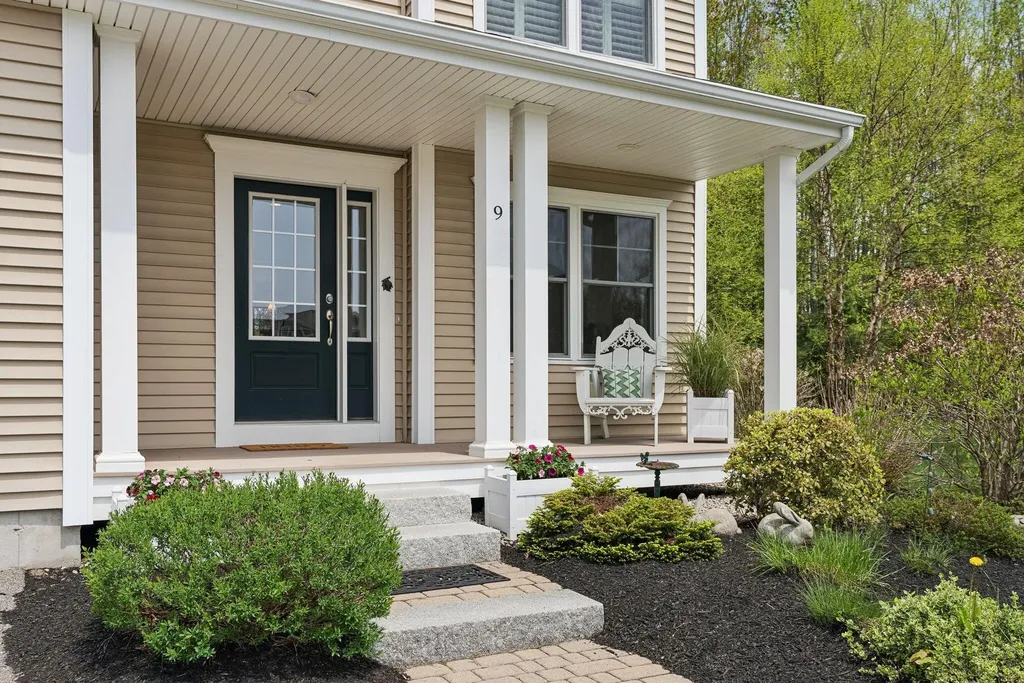 9 Mccann Way Scarborough ME 04074