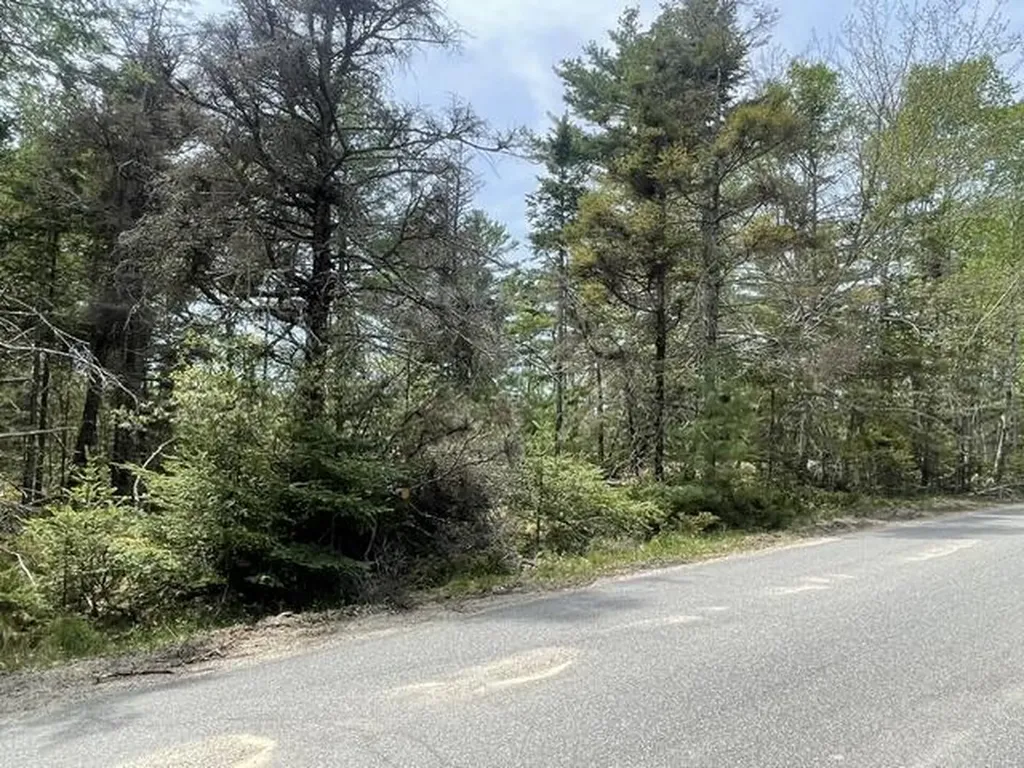 00 Reach Road Deer Isle ME 04627