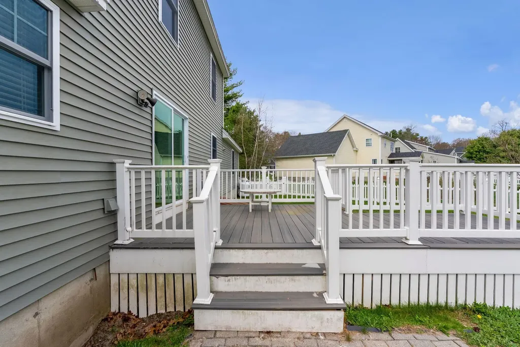 3 Chestnut Lane Kennebunk ME 04043