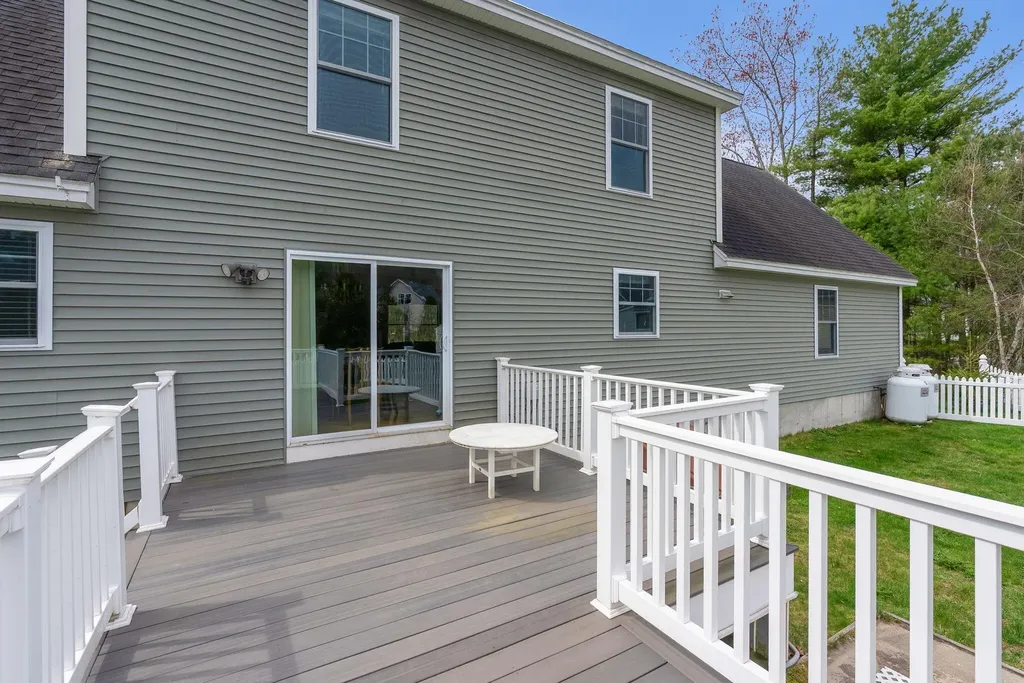 3 Chestnut Lane Kennebunk ME 04043