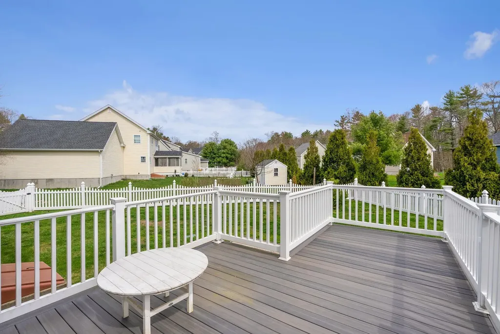3 Chestnut Lane Kennebunk ME 04043