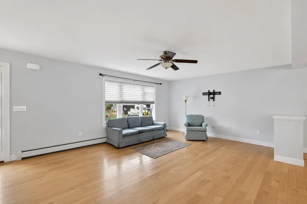 3 Chestnut Lane Kennebunk ME 04043