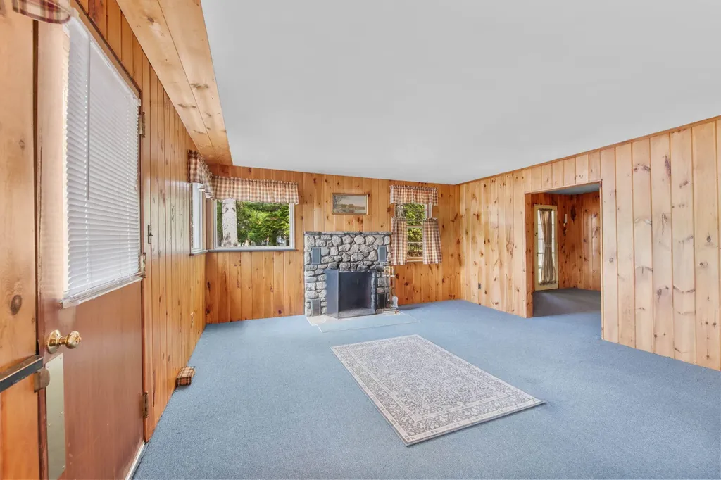 158 Pine Point Road Oxford ME 04270