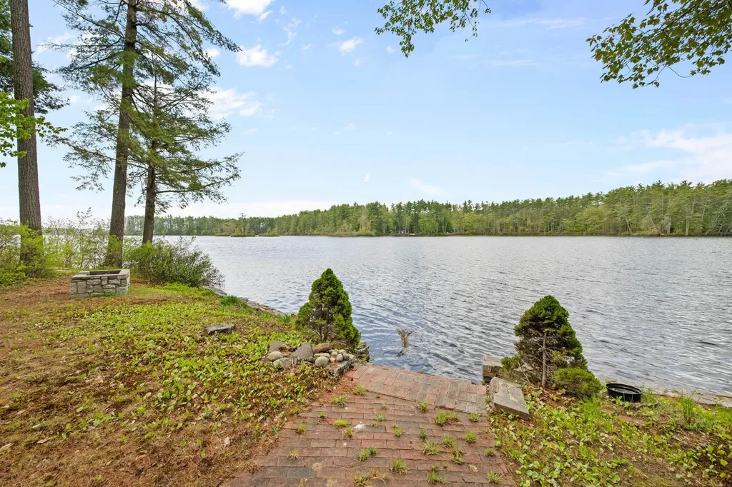 158 Pine Point Road Oxford ME 04270