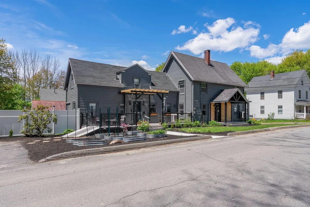 58 Middle Street Augusta ME 04330