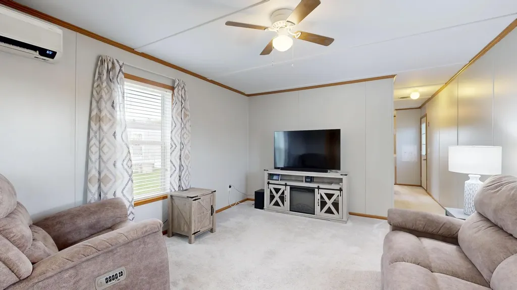 20 Joshs Way Poland ME 04274