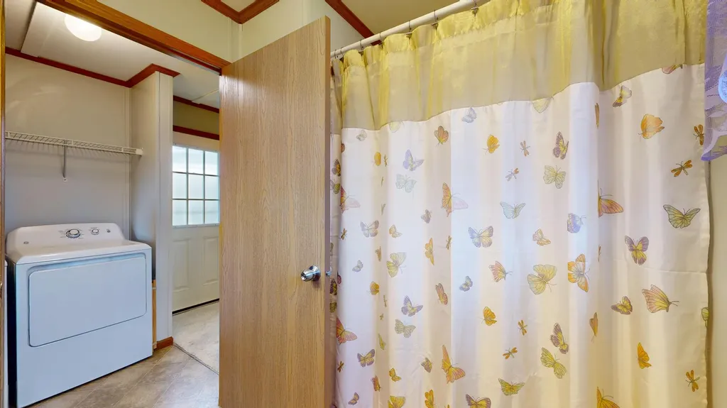 20 Joshs Way Poland ME 04274