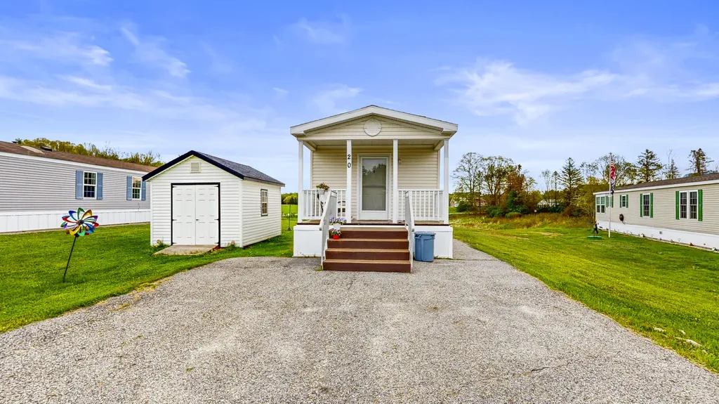 20 Joshs Way Poland ME 04274