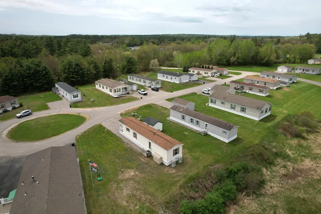 20 Joshs Way Poland ME 04274