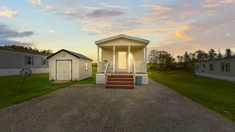 20 Joshs Way Poland ME 04274