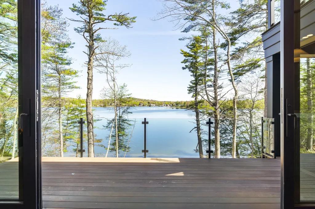 80 Riverview Landing Damariscotta ME 04543