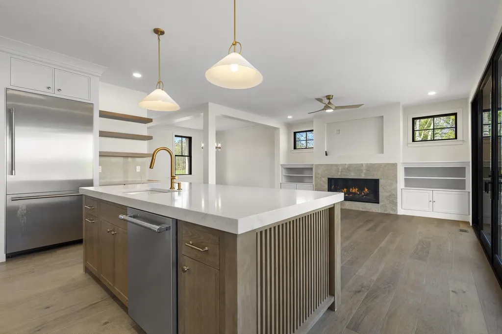 80 Riverview Landing Damariscotta ME 04543