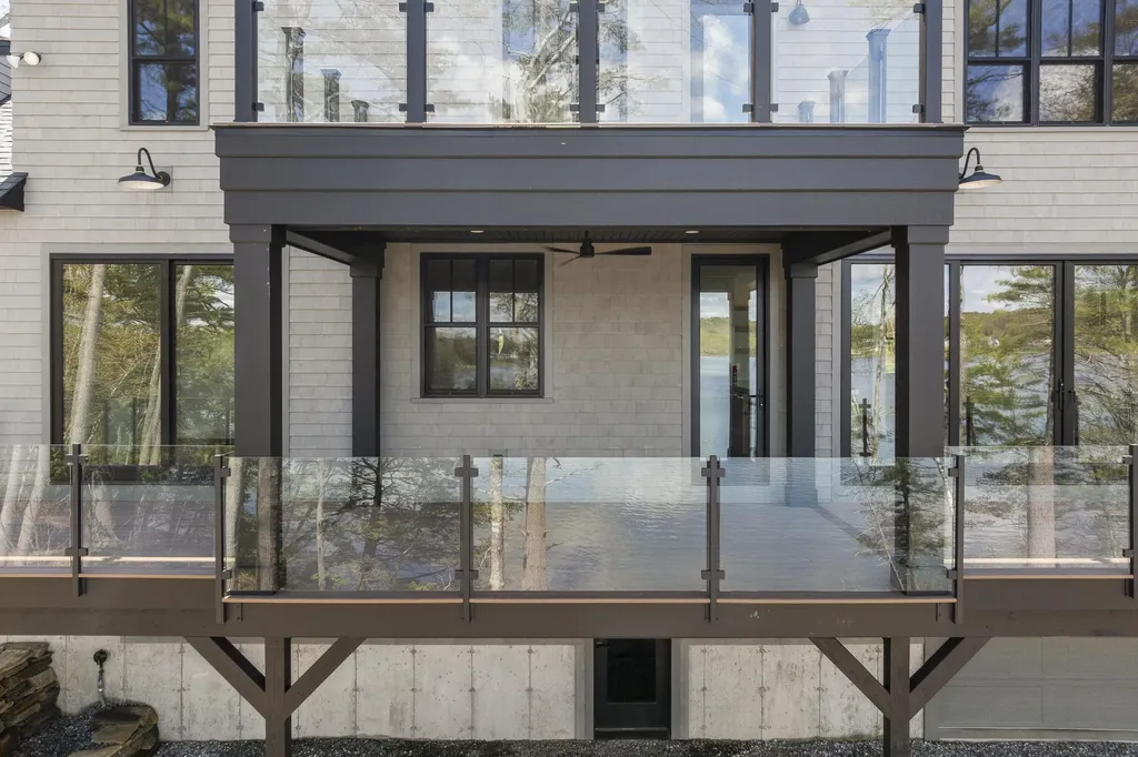 80 Riverview Landing Damariscotta ME 04543