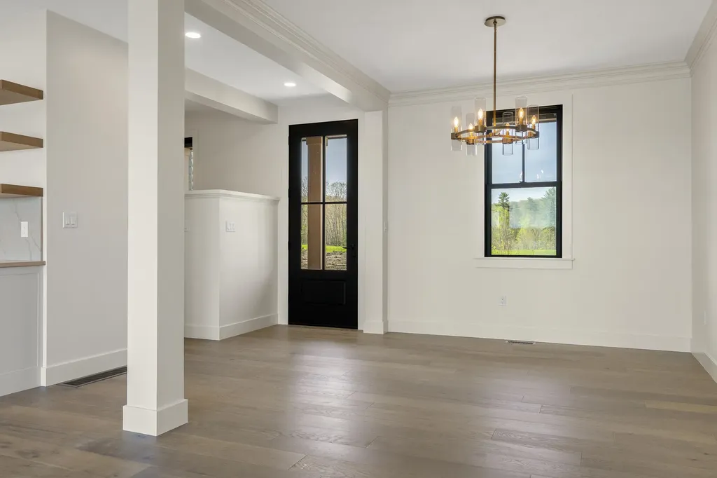 80 Riverview Landing Damariscotta ME 04543