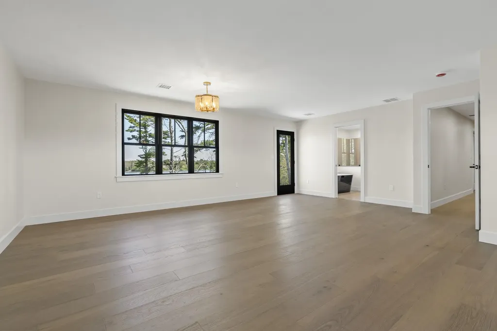 80 Riverview Landing Damariscotta ME 04543