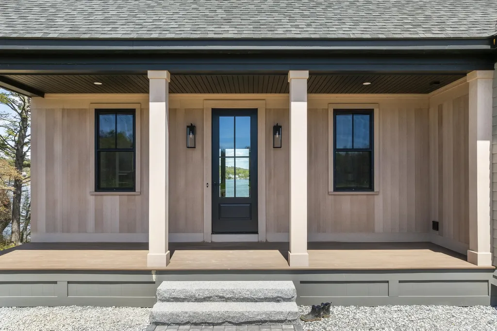 80 Riverview Landing Damariscotta ME 04543