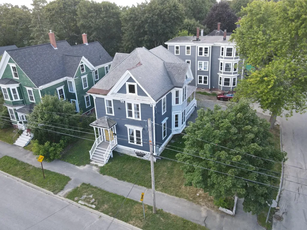 84 Cedar Street Bangor ME 04401