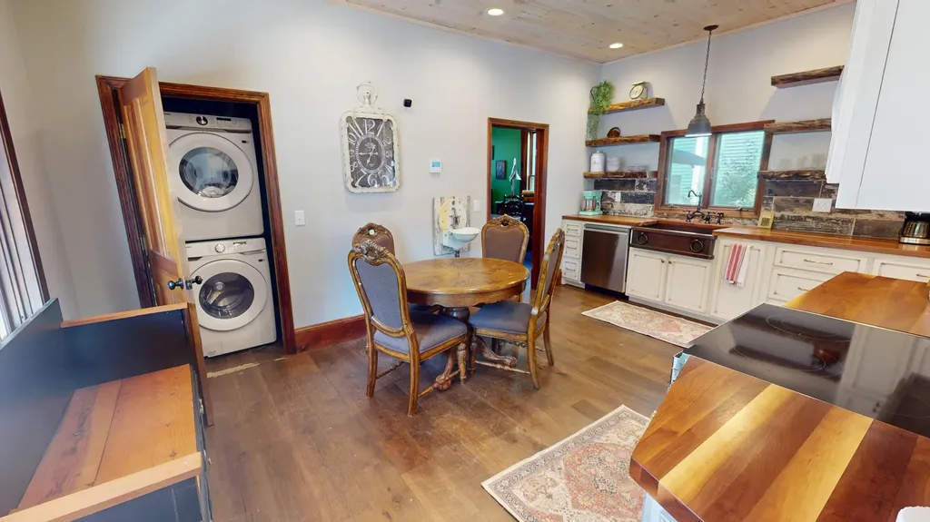 84 Cedar Street Bangor ME 04401