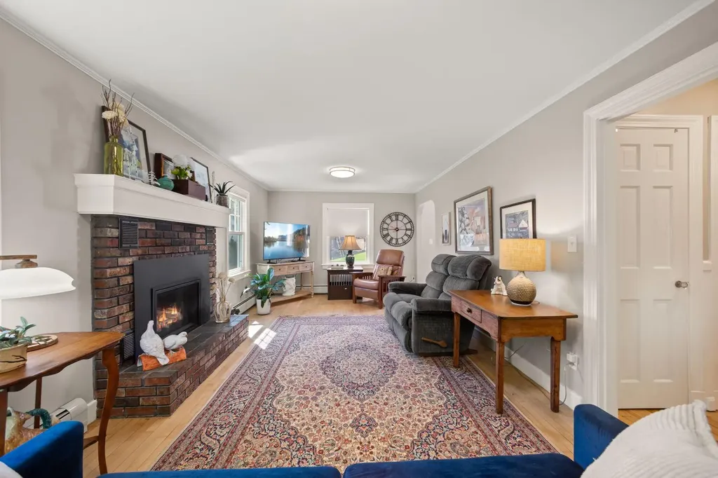 69 Oak Street Waterville ME 04901