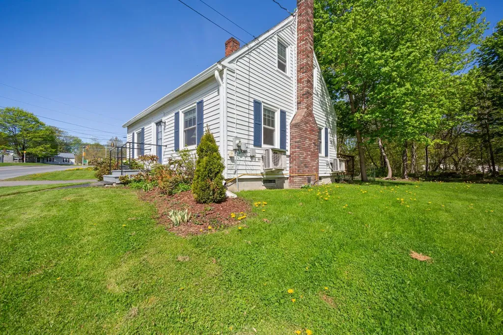 69 Oak Street Waterville ME 04901