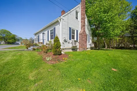 69 Oak Street Waterville ME 04901